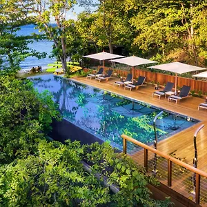 Secret Bay Otel